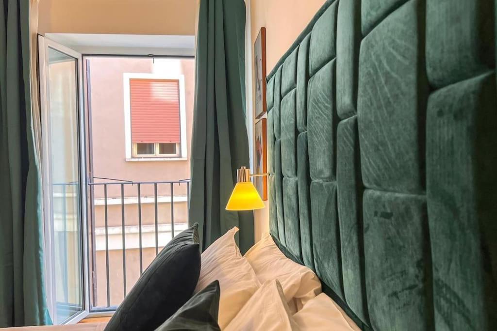 Studio Flat - Piazza San Cosimato By Yourhost Rome Extérieur photo